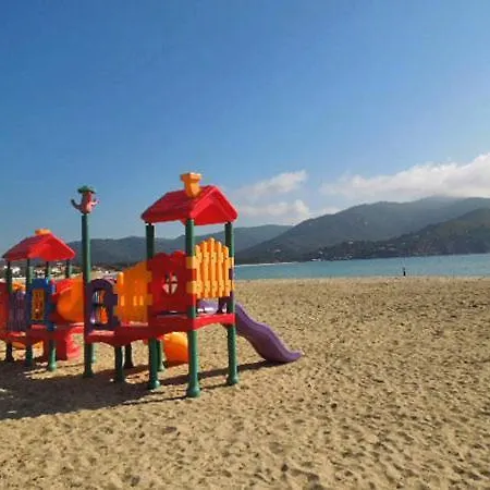 Spiagga Dorata Апартаменты
